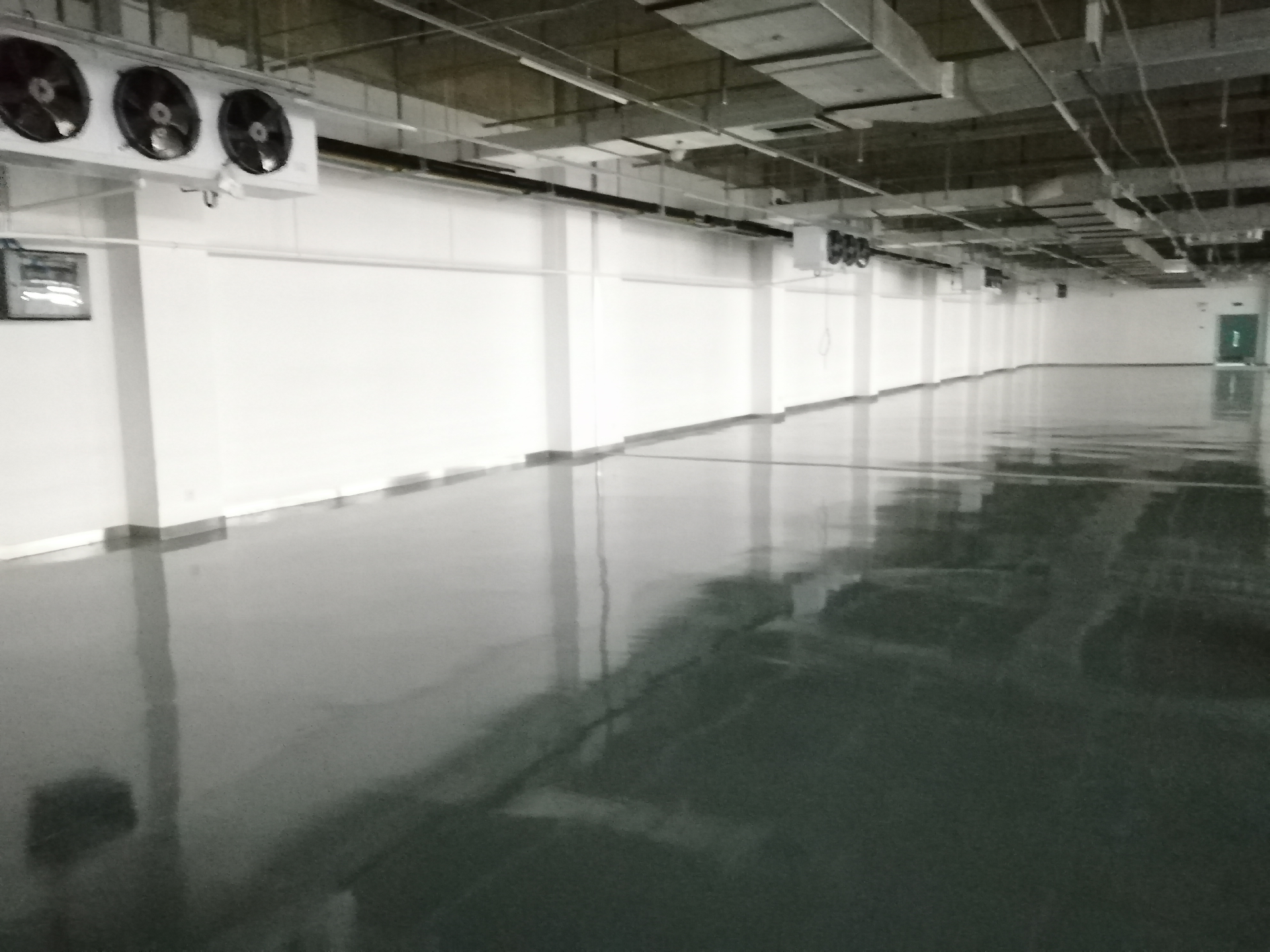 建造4600m3醫(yī)藥冷凍庫安裝費(fèi)用造價是多少？